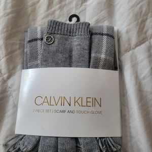 Scarf and gloves set